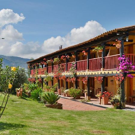 Hotel Spa Casa De Adobe บียาเดเลย์บา ภายนอก รูปภาพ